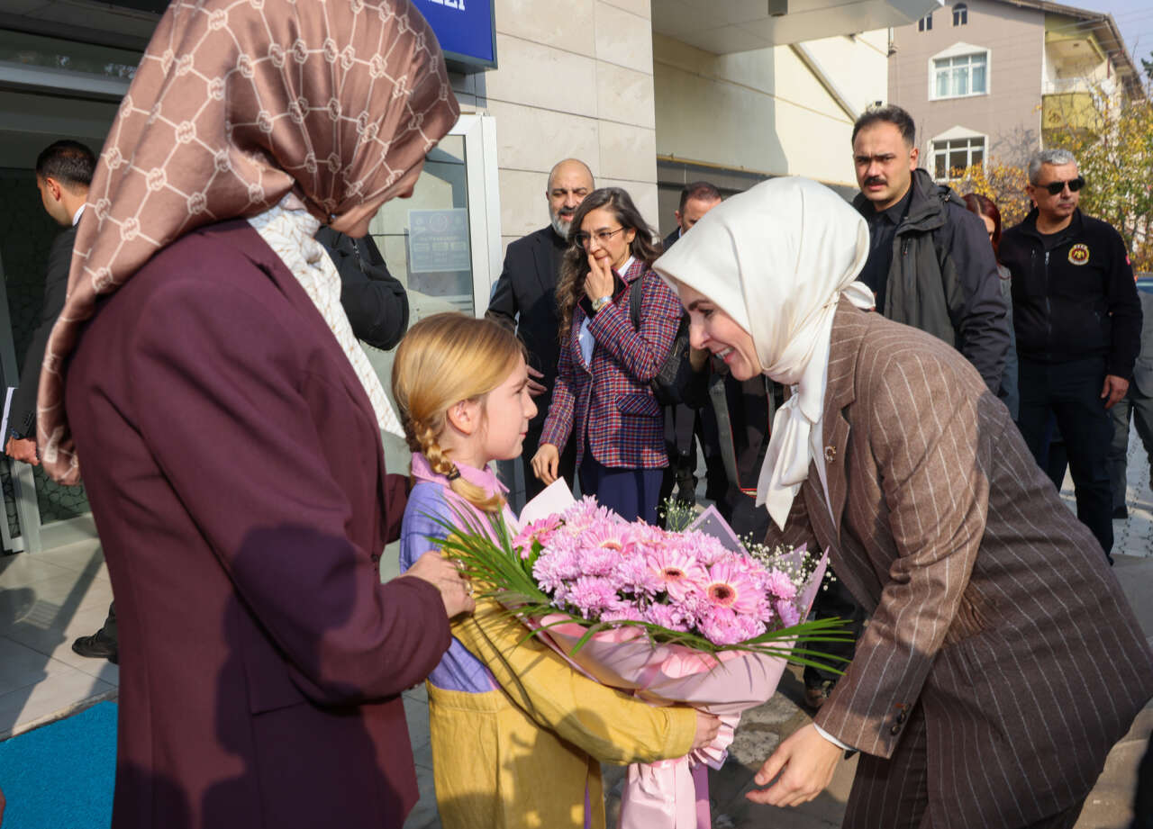 Bakan Göktaş, Konya’daki merkezi Türkiye’ye örnek gösterdi 7